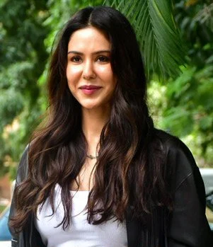 Sonam Bajwa Role: Female lead